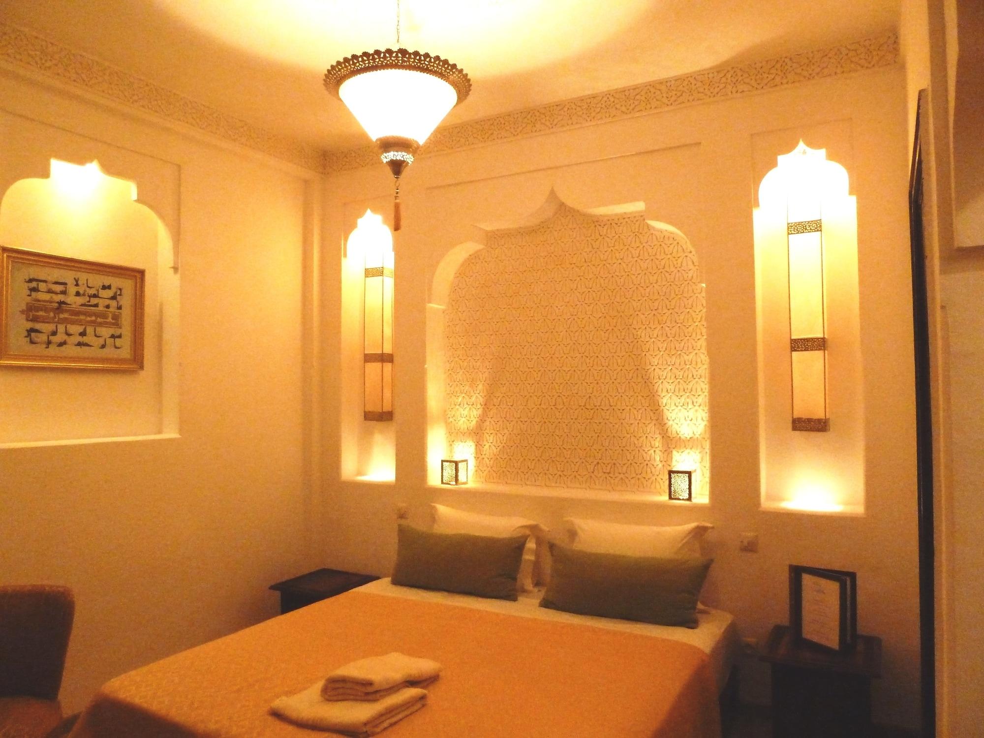 Riad Viva Marrakesh Ngoại thất bức ảnh A bedroom at the hotel