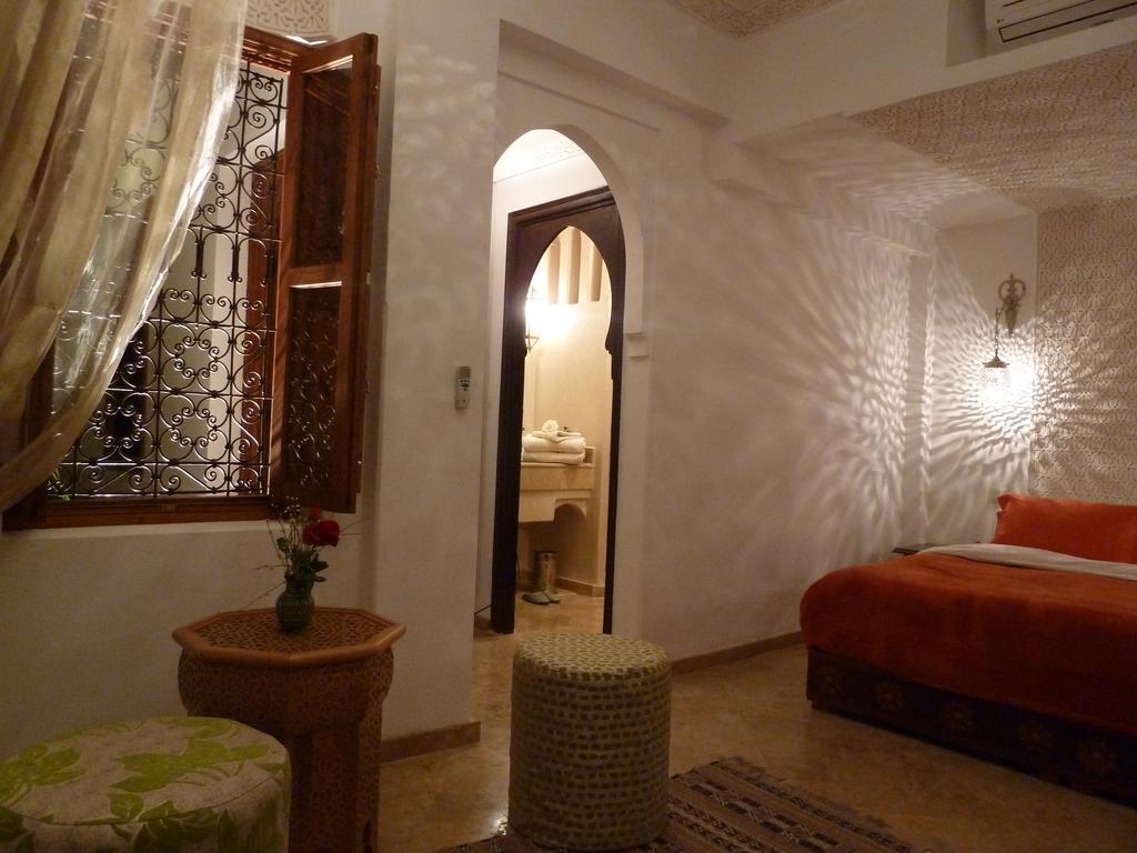 Riad Viva Marrakesh Ngoại thất bức ảnh A room in a Moroccan riad