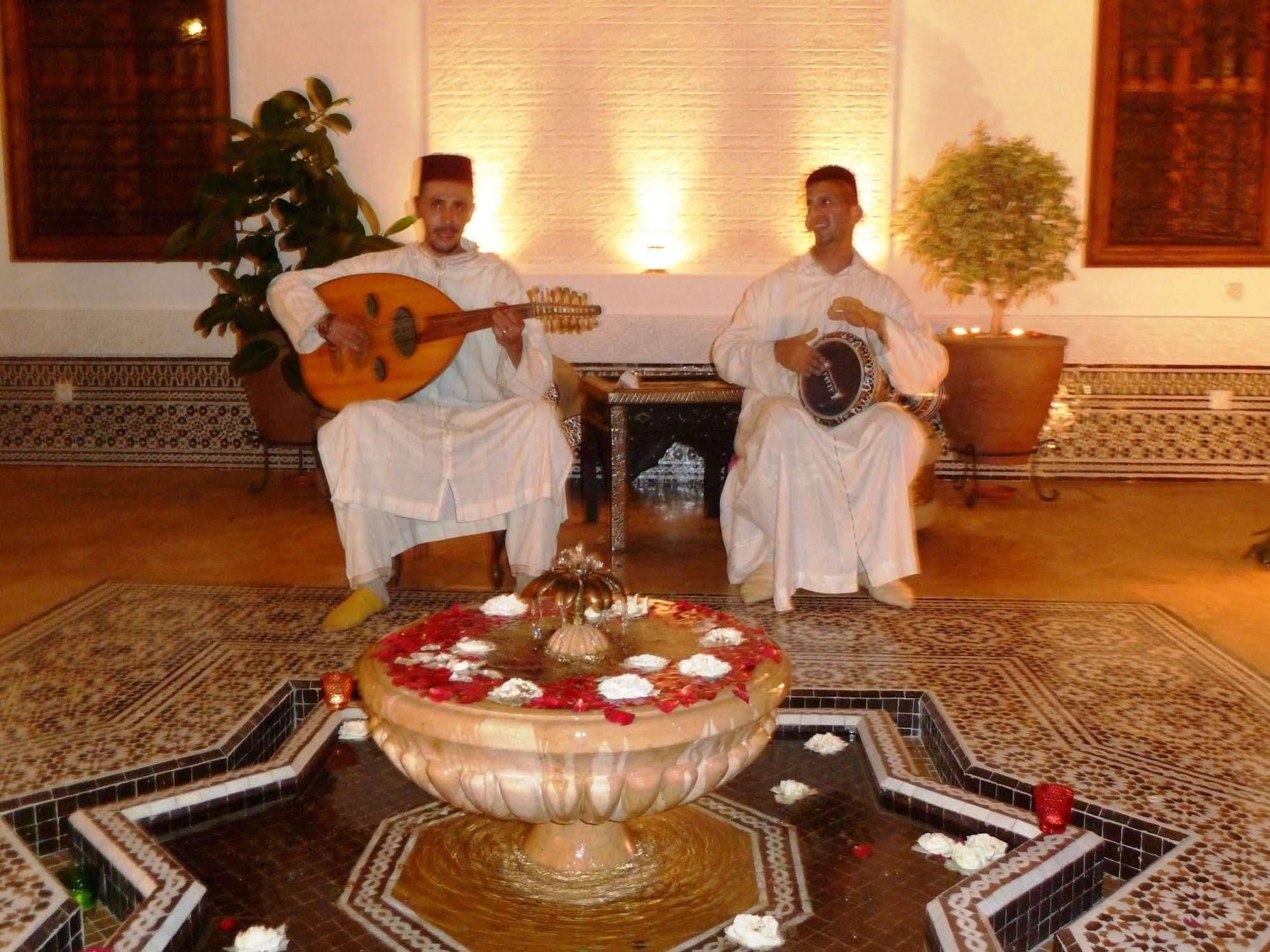 Riad Viva Marrakesh Ngoại thất bức ảnh Gnaou musicians in Marrakech